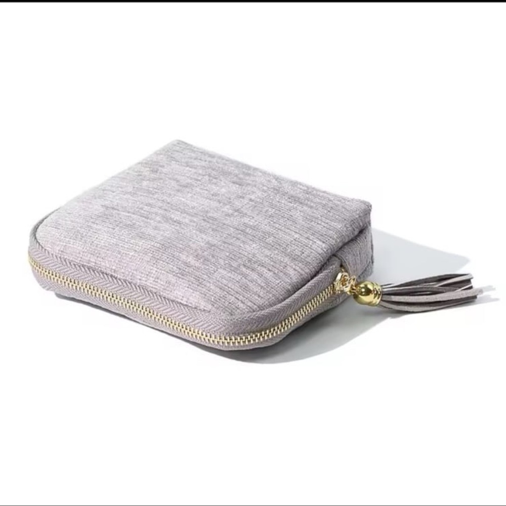 Gray Travel Jewelry Case, Velvet, 5 Separate Compartments     ~NEW~